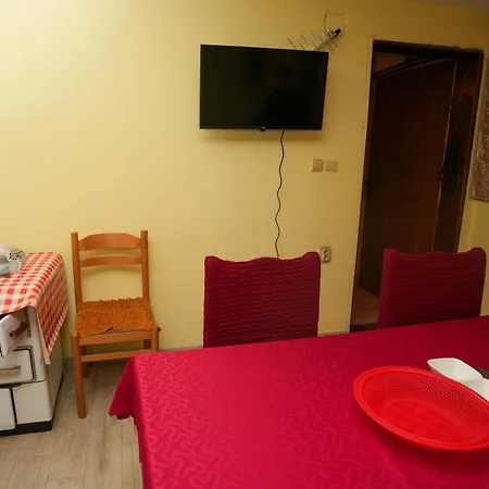 Rola - Smestaj Δωμάτια σε οικογενειακή κατοικία Paraćin